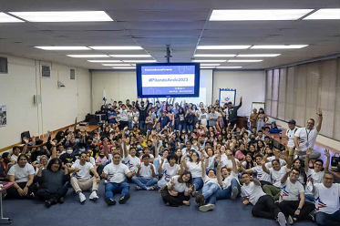 Voluntarios de Multibank se suman a la iniciativa Pilando Ando de la Fundación Ayudinga y el Canal de Panamá